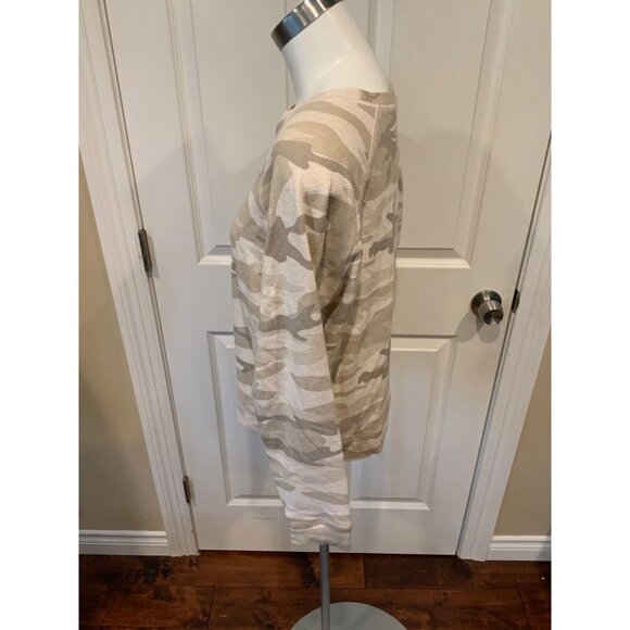 Rails Oatmeal Tan Theo Camo Sweatshirt, Size Medium, NWT! - Picture 3 of 5